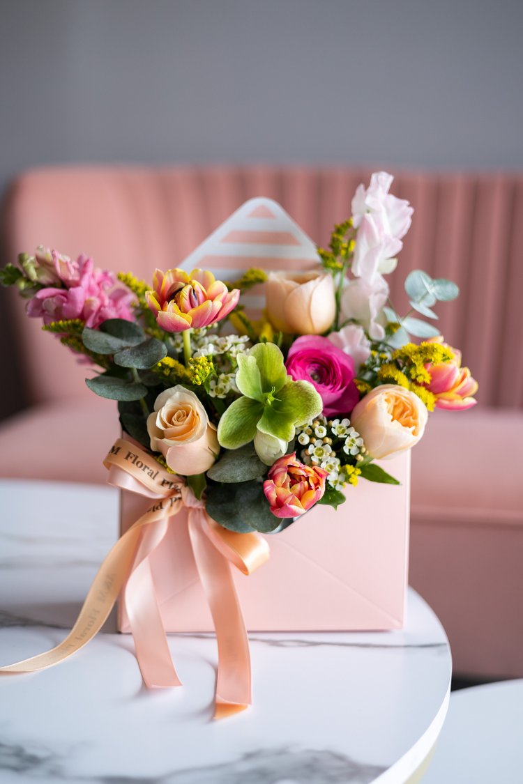 Flower box Envelope – A&M Floral Place